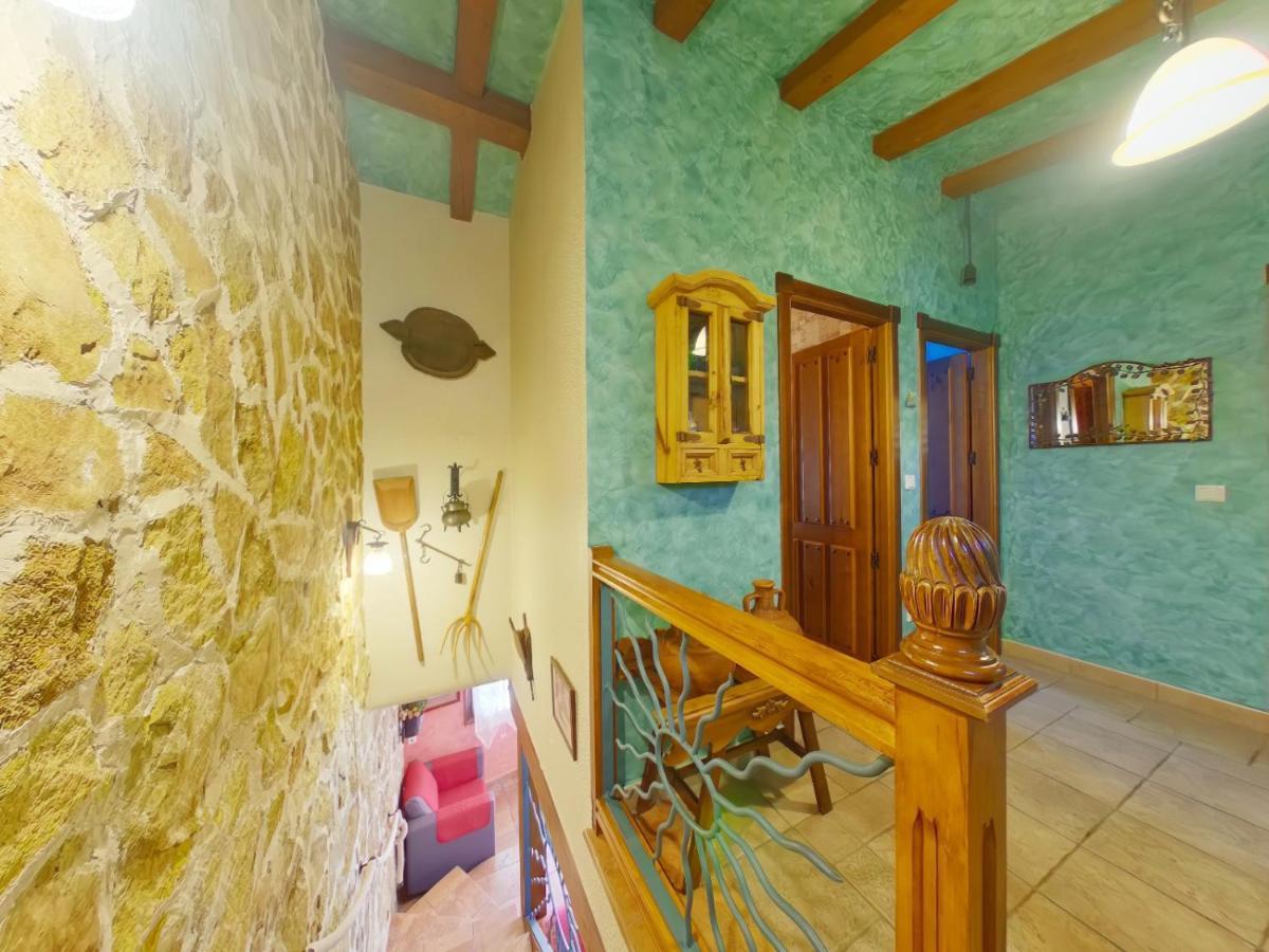 Ruralrut-El Tiemblo Wifi, Cabina De Hidromasaje, Aire Acondicionado Y A Pocos Metros De Zonas De Bano Naturales Exterior photo